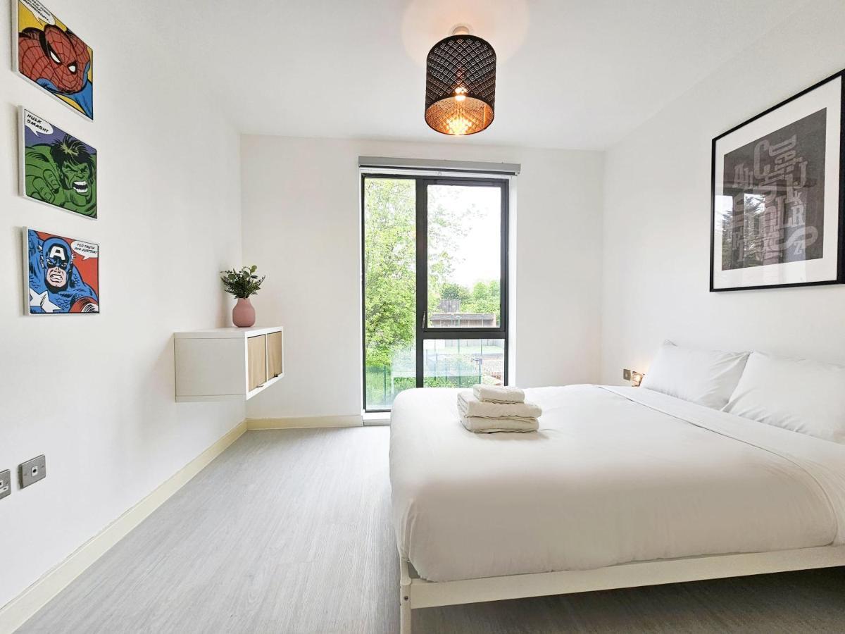 Centrally Located Spacious Flat Near Canary Wharf Лондон Екстериор снимка